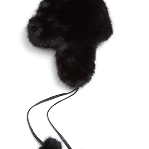 Luxurious Black Fur Hat for Winter - Picture 2 of 2